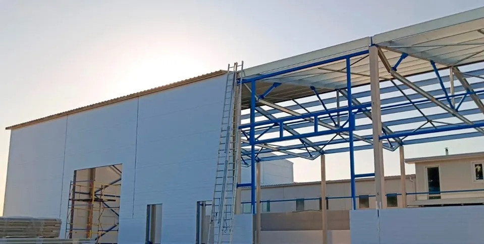 Из ЛСТК